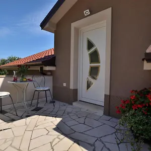 Viktoria Apartment