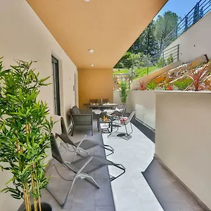 Luxury Urban With Jacuzzi Apartment Split